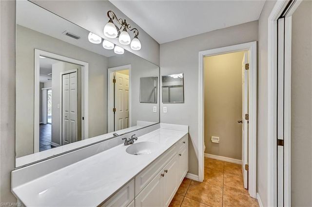 1338 NE 33rd LN, Cape Coral, FL 33909