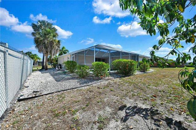1338 NE 33rd LN, Cape Coral, FL 33909