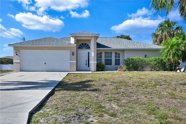 1338 NE 33rd LN, Cape Coral, FL 33909