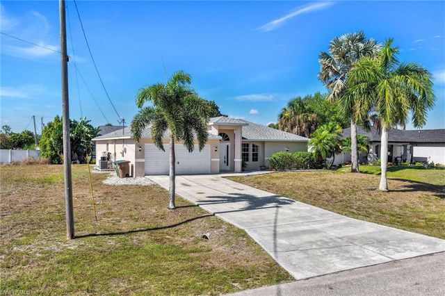 1338 NE 33rd LN, Cape Coral, FL 33909