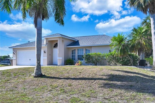 1338 NE 33rd LN, Cape Coral, FL 33909