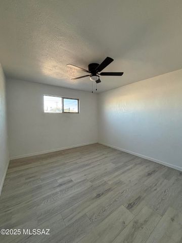 801 W Calle Aragon, Tucson, AZ 85756