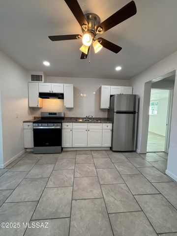 801 W Calle Aragon, Tucson, AZ 85756