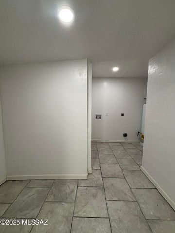 801 W Calle Aragon, Tucson, AZ 85756