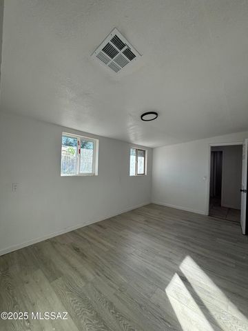 801 W Calle Aragon, Tucson, AZ 85756