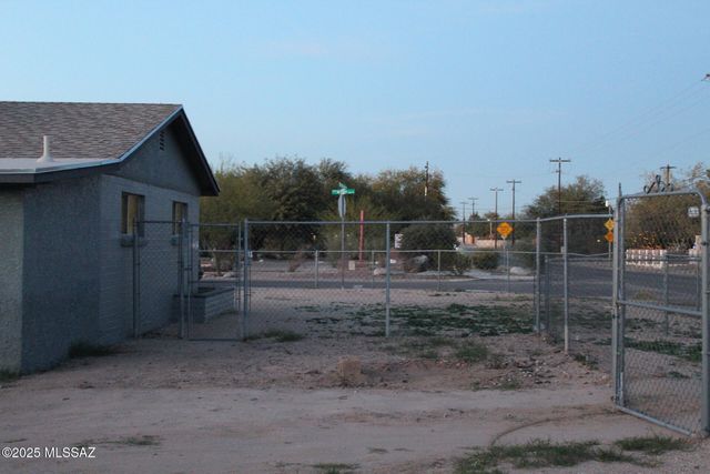 801 W Calle Aragon, Tucson, AZ 85756