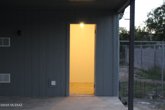 801 W Calle Aragon, Tucson, AZ 85756