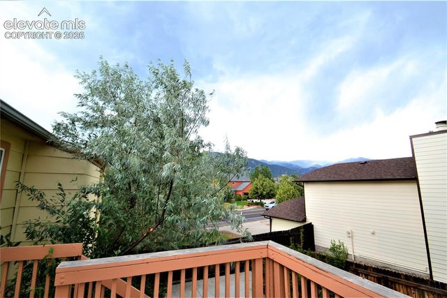 1288 Suncrest Way, Colorado Springs, CO 80906