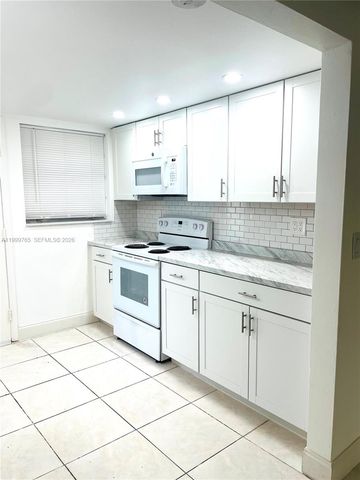 11840 NE 19th Dr 5, North Miami, FL 33181