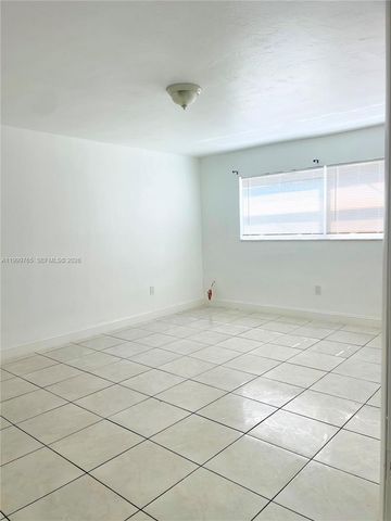 11840 NE 19th Dr 5, North Miami, FL 33181