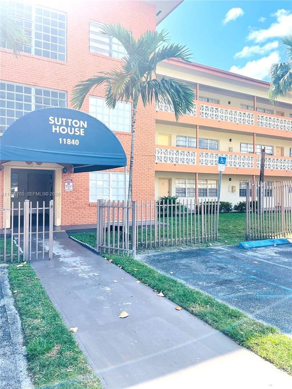 11840 NE 19th Dr 5, North Miami, FL 33181