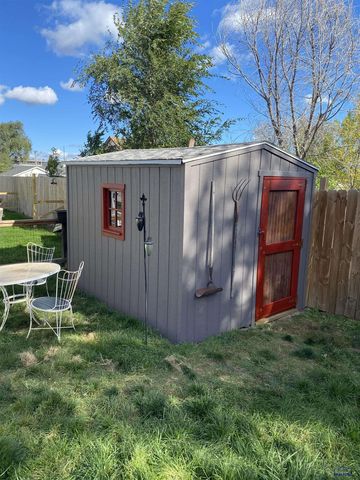 521 E NEW YORK, Rapid City, SD 57701