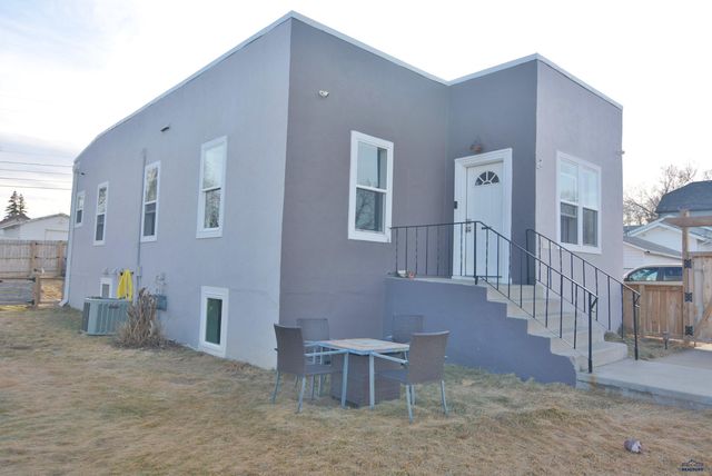 521 E NEW YORK, Rapid City, SD 57701