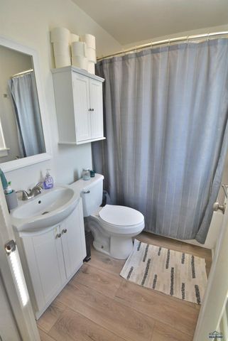 521 E NEW YORK, Rapid City, SD 57701