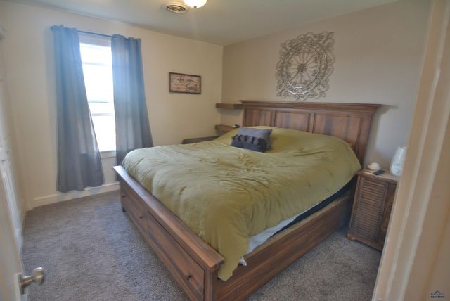 521 E NEW YORK, Rapid City, SD 57701