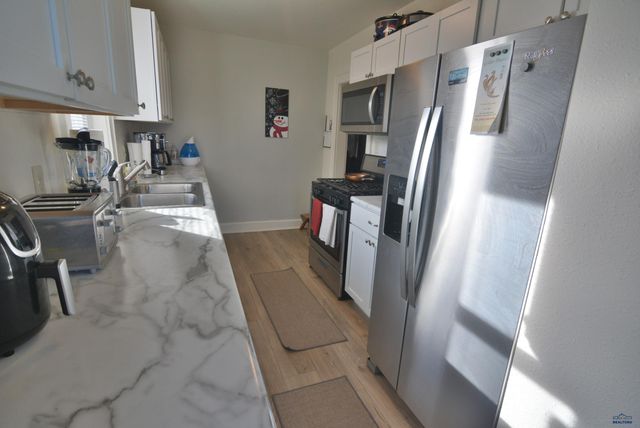 521 E NEW YORK, Rapid City, SD 57701