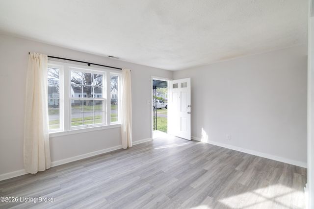 3444 Glendale Ave, Louisville, KY 40215