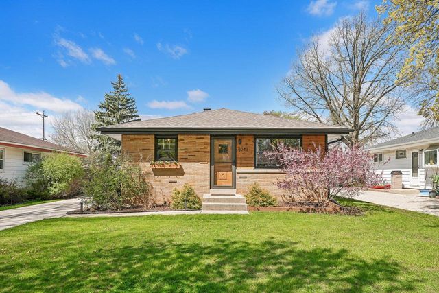 4049 S 58th STREET, Milwaukee, WI 53220