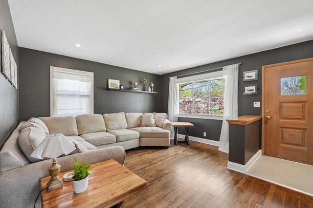 4049 S 58th STREET, Milwaukee, WI 53220