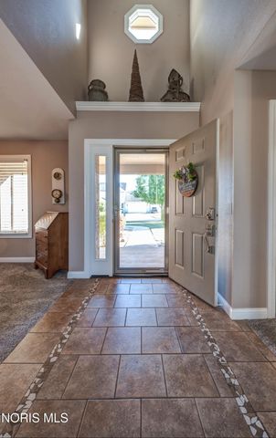 1800 Timber Ridge Drive, Bowling Green, OH 43402