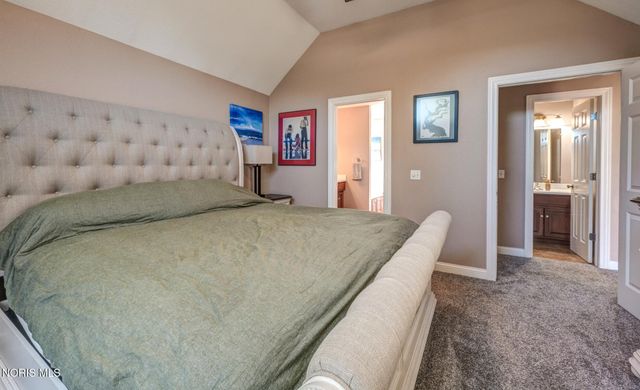 1800 Timber Ridge Drive, Bowling Green, OH 43402