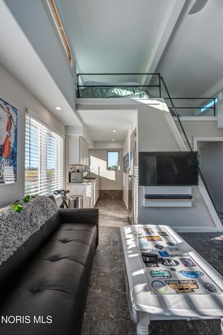 1800 Timber Ridge Drive, Bowling Green, OH 43402