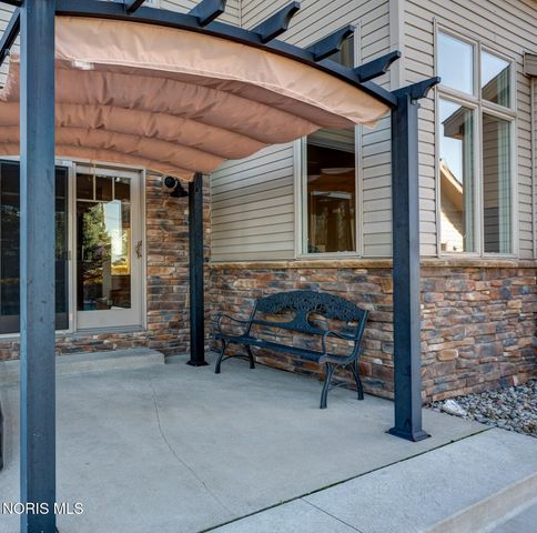 1800 Timber Ridge Drive, Bowling Green, OH 43402