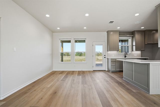 1865 Dobbs Valley Road, Mineral Wells, TX 76067