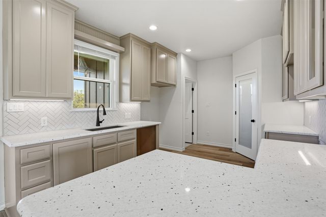 1865 Dobbs Valley Road, Mineral Wells, TX 76067