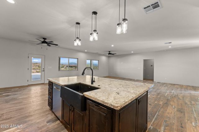 4950 Black Mountain Road, Wickenburg, AZ 85390