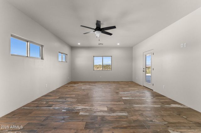4950 Black Mountain Road, Wickenburg, AZ 85390