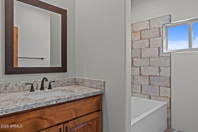 4950 Black Mountain Road, Wickenburg, AZ 85390