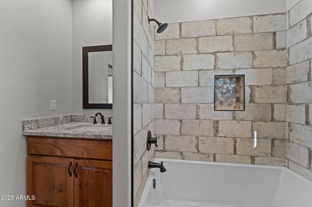 4950 Black Mountain Road, Wickenburg, AZ 85390