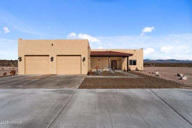 4950 Black Mountain Road, Wickenburg, AZ 85390