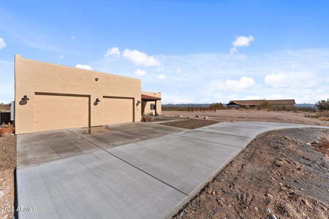 4950 Black Mountain Road, Wickenburg, AZ 85390