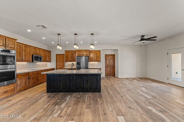 4950 Black Mountain Road, Wickenburg, AZ 85390