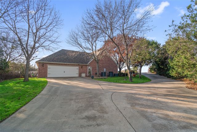 102 Ridge Court, Glen Rose, TX 76043