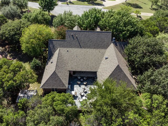 102 Ridge Court, Glen Rose, TX 76043