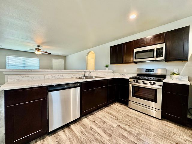 3635 S 151st Avenue E, Tulsa, OK 74134