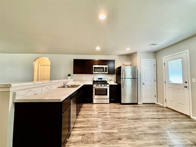 3635 S 151st Avenue E, Tulsa, OK 74134