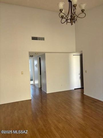 818 S Langley Ave Unit 201, Tucson, AZ 85710