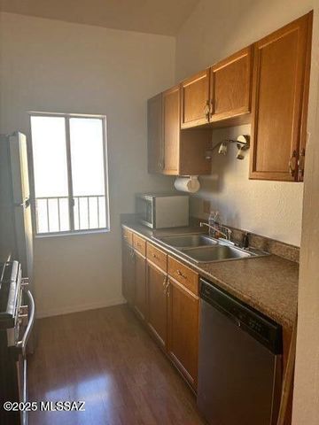 818 S Langley Ave Unit 201, Tucson, AZ 85710