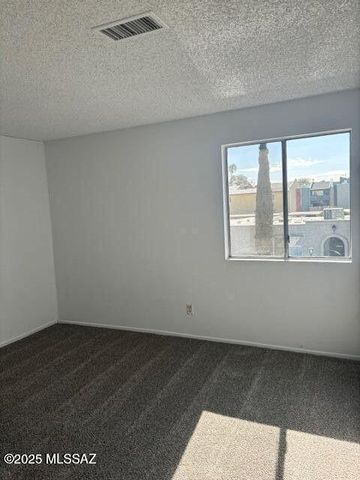 818 S Langley Ave Unit 201, Tucson, AZ 85710