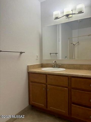 818 S Langley Ave Unit 201, Tucson, AZ 85710