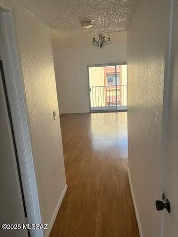 818 S Langley Ave Unit 201, Tucson, AZ 85710