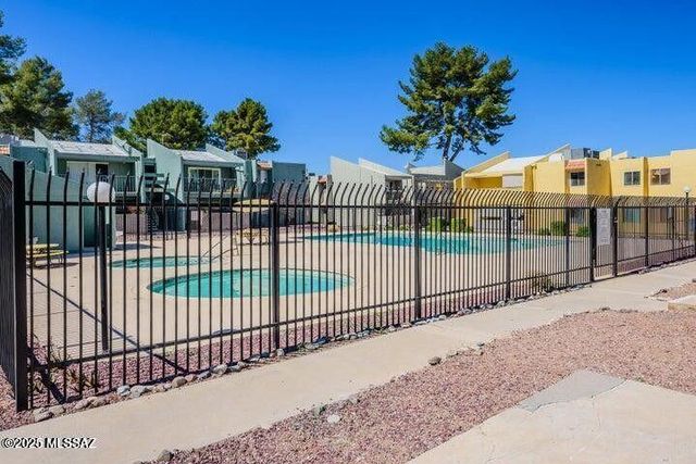 818 S Langley Ave Unit 201, Tucson, AZ 85710