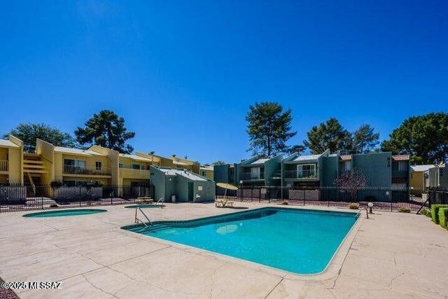 818 S Langley Ave Unit 201, Tucson, AZ 85710