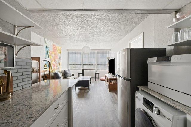 1800 Lavaca ST 207, Austin, TX 78701