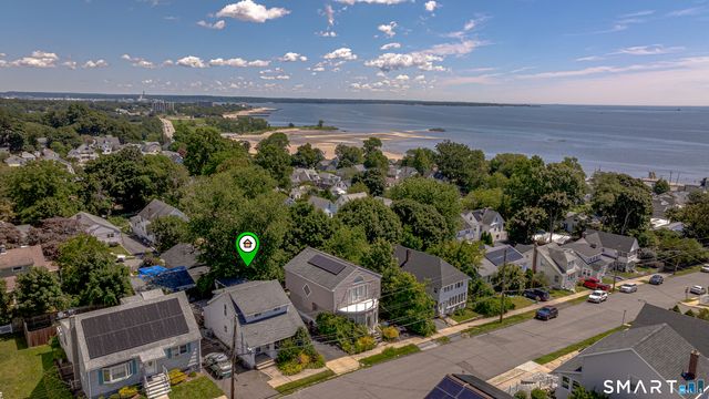 111 Arlington Street, West Haven, CT 06516