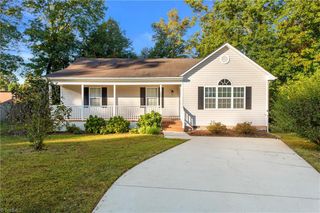 140 Camillabrook Court, Kernersville, NC 27284